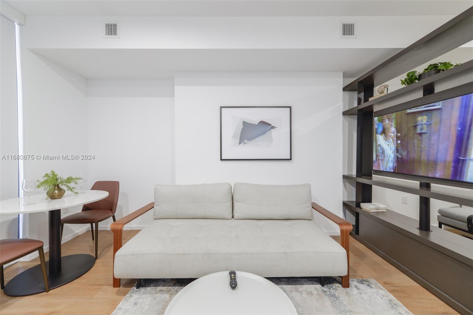 398 NE 5th St # 2007