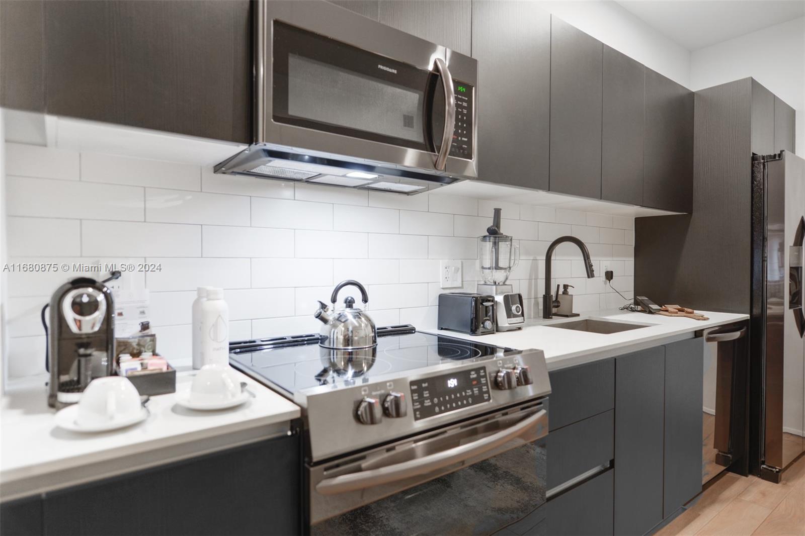 398 NE 5th St # 2007