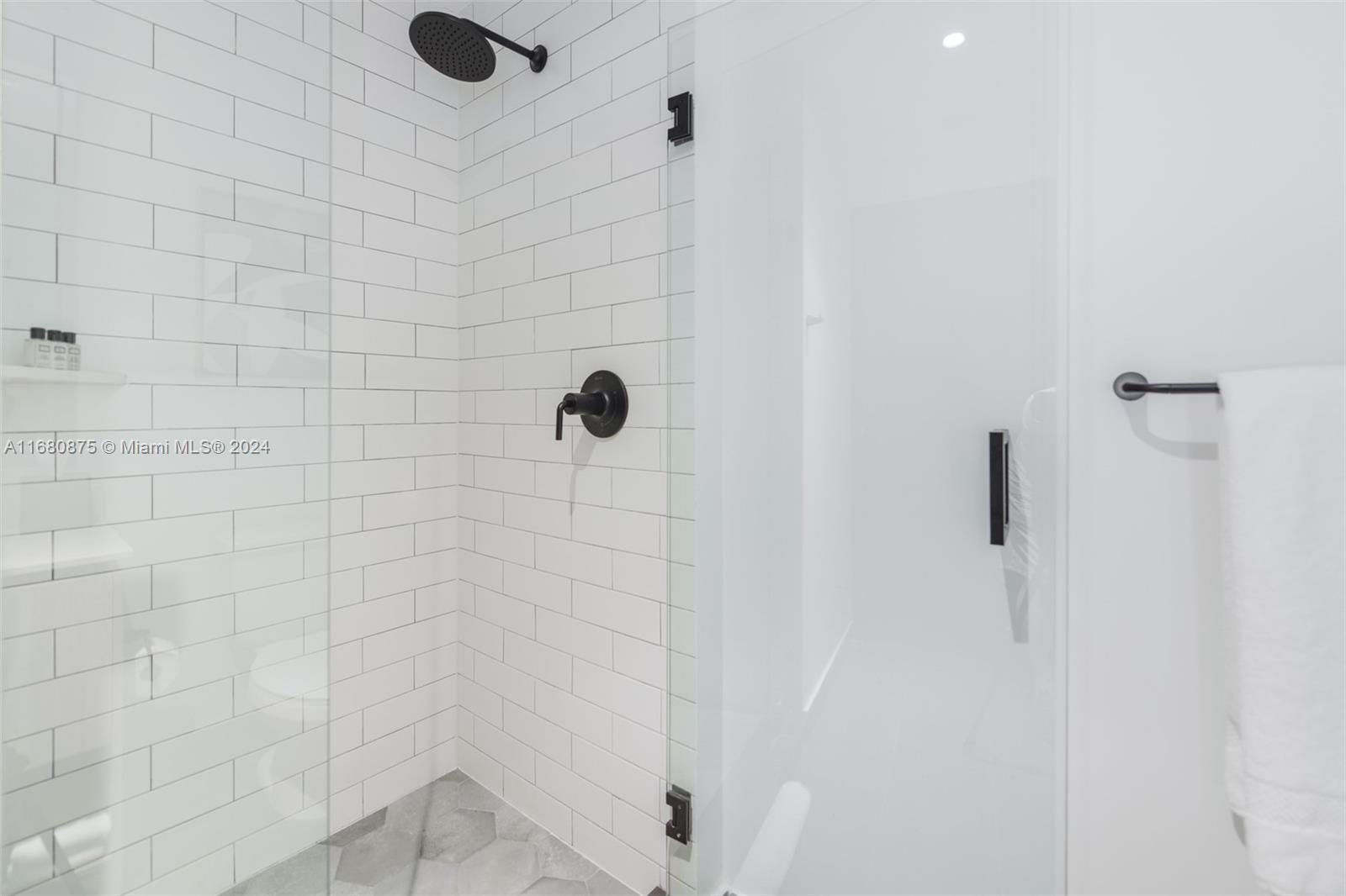 398 NE 5th St # 2007