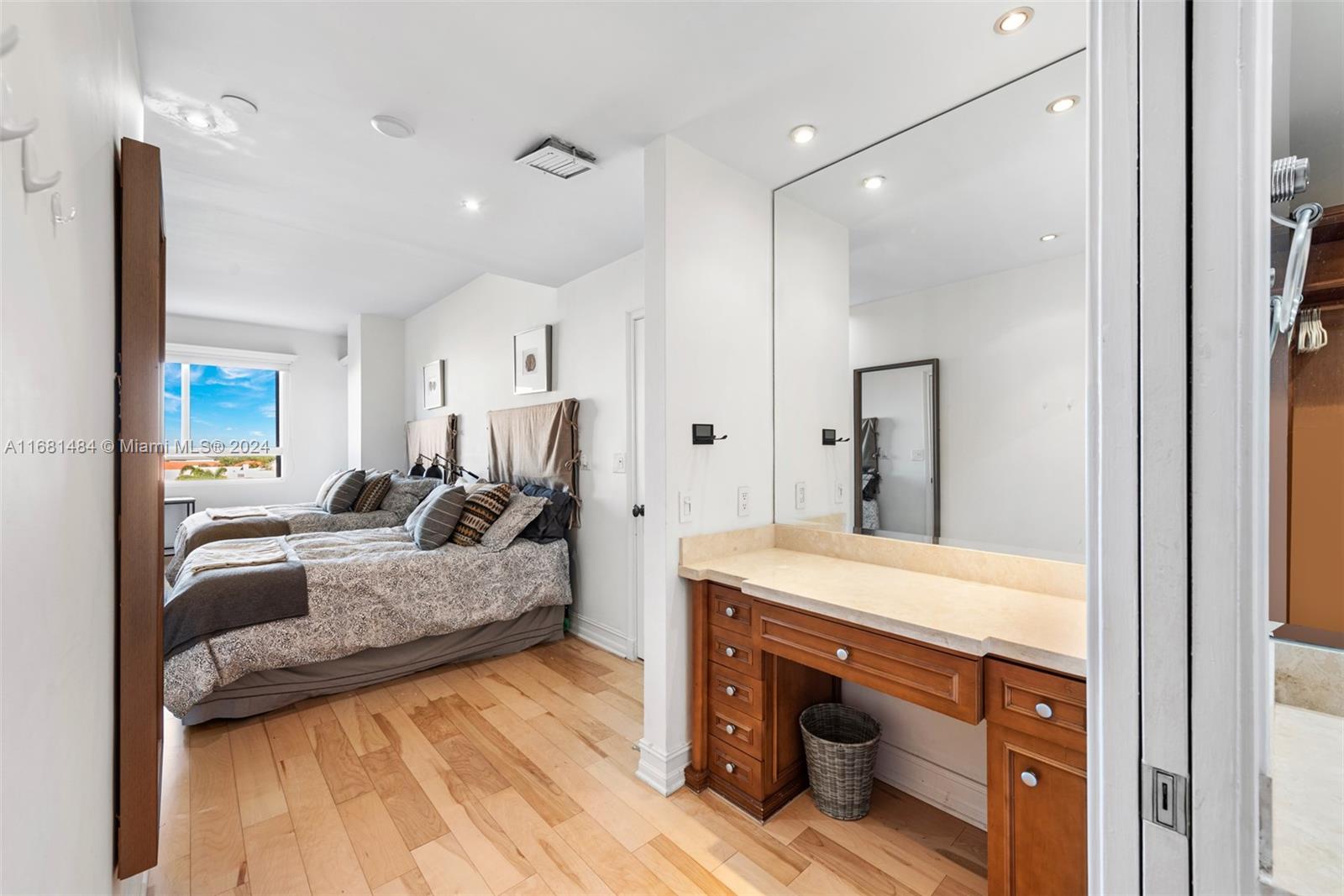 151 Crandon Blvd # 626