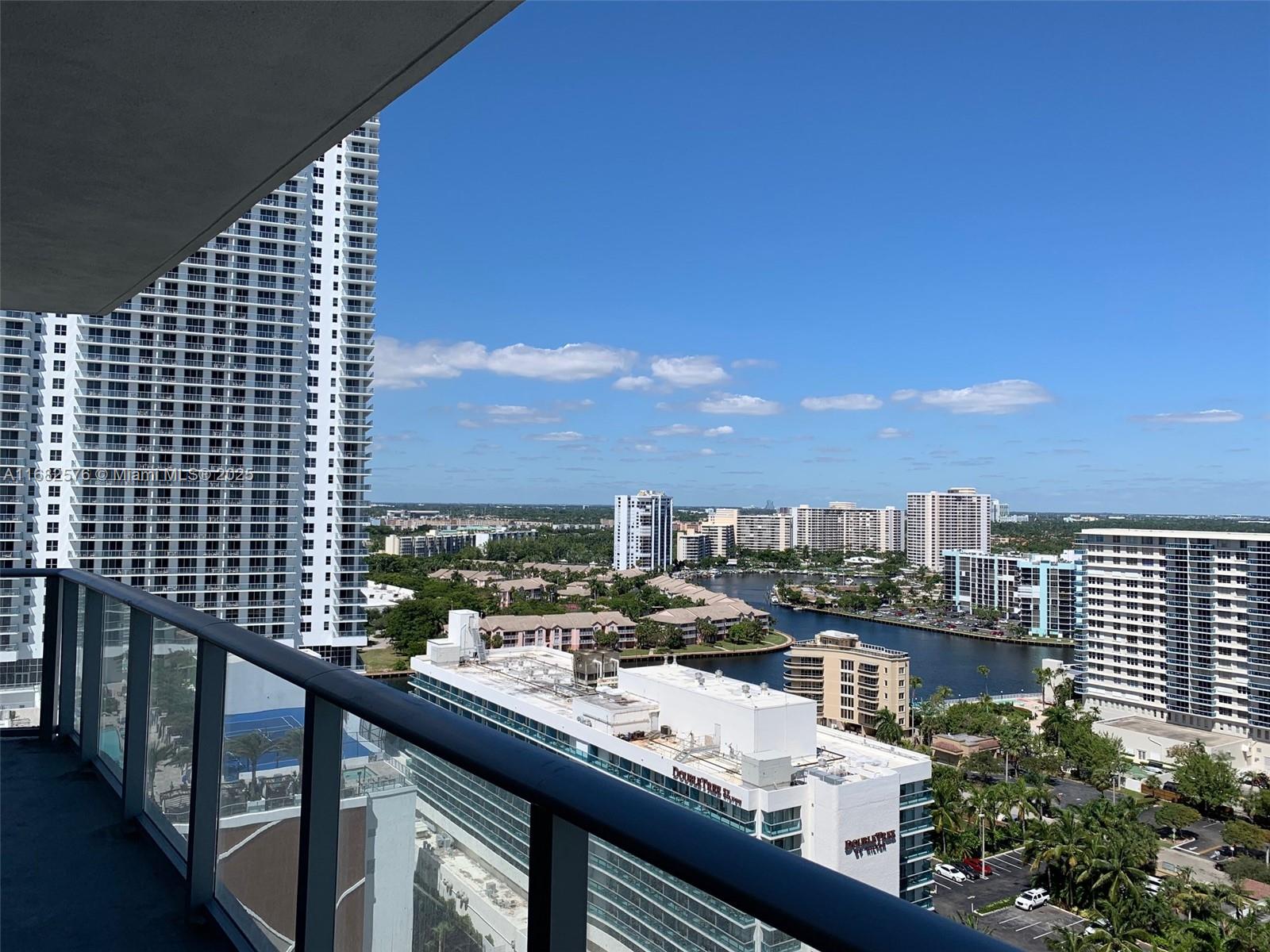 4111 S Ocean Dr # 1512