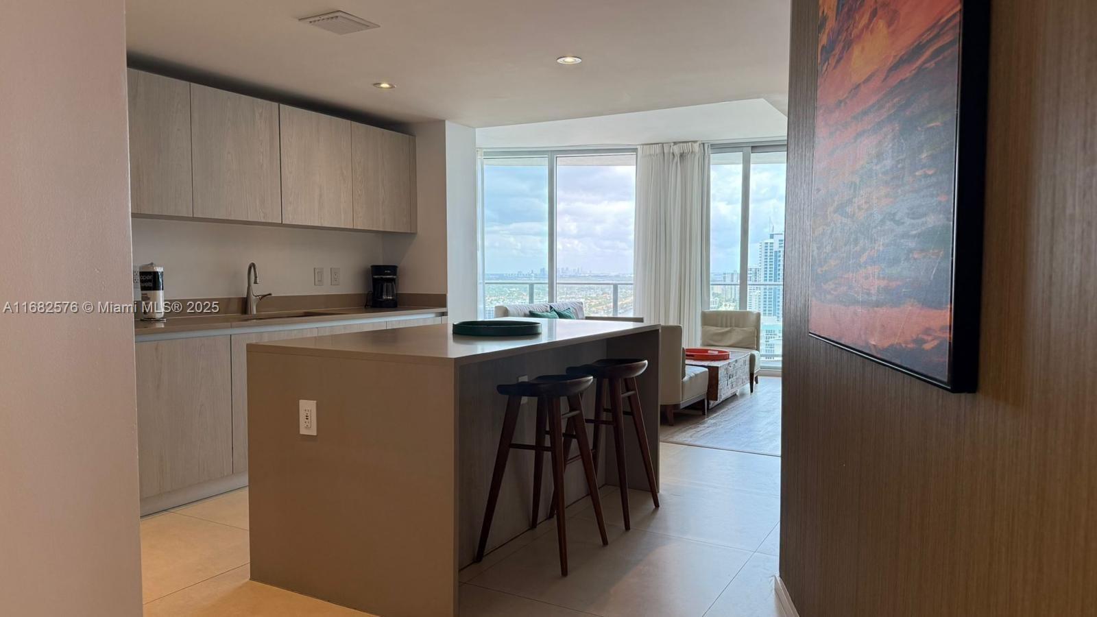 4111 S Ocean Dr # 1512