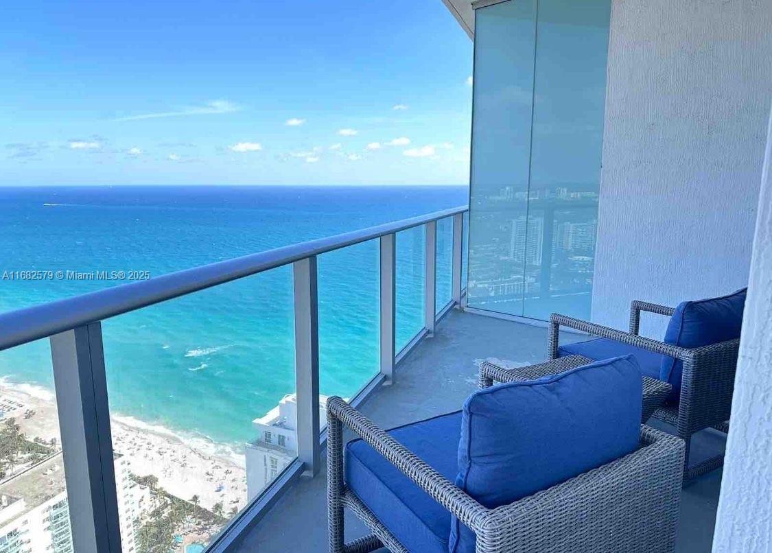 4111 S Ocean Dr # 2712
