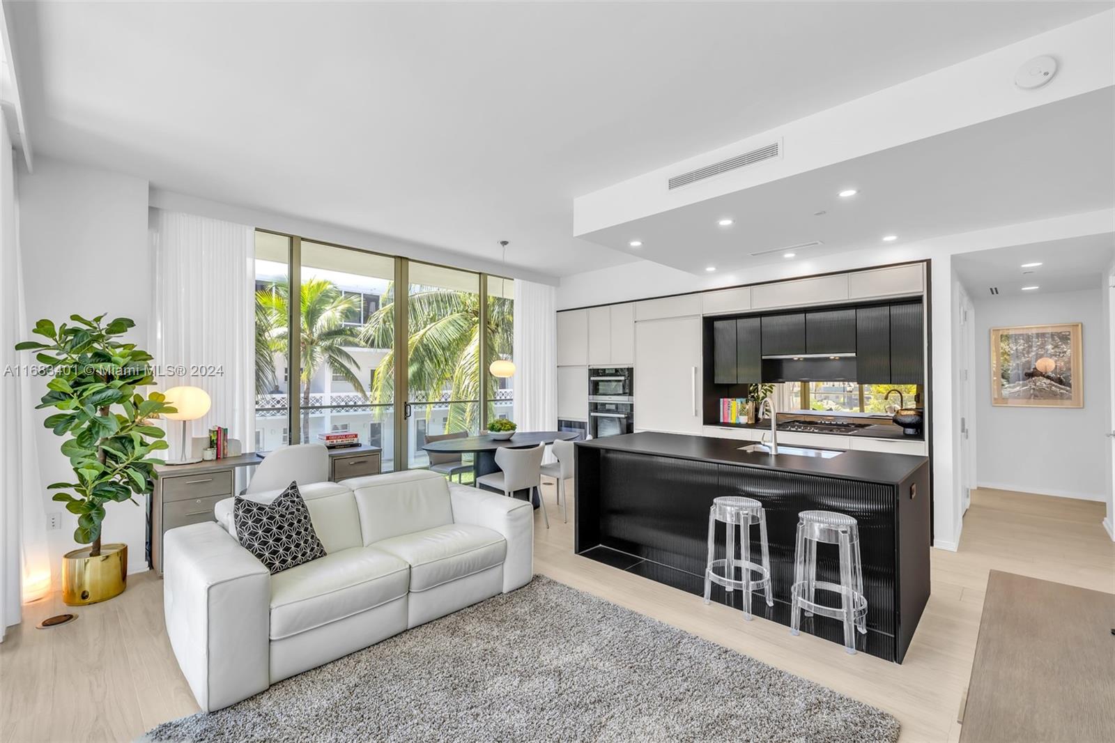 300 Collins Ave # 2E