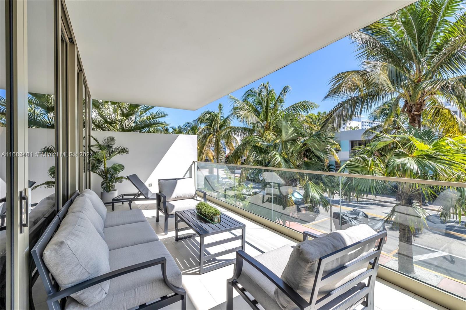 300 Collins Ave # 2E