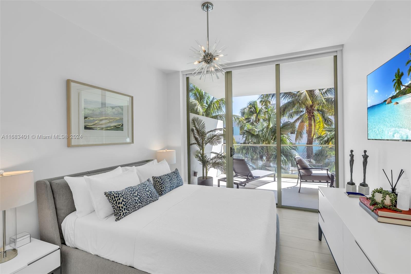 300 Collins Ave # 2E