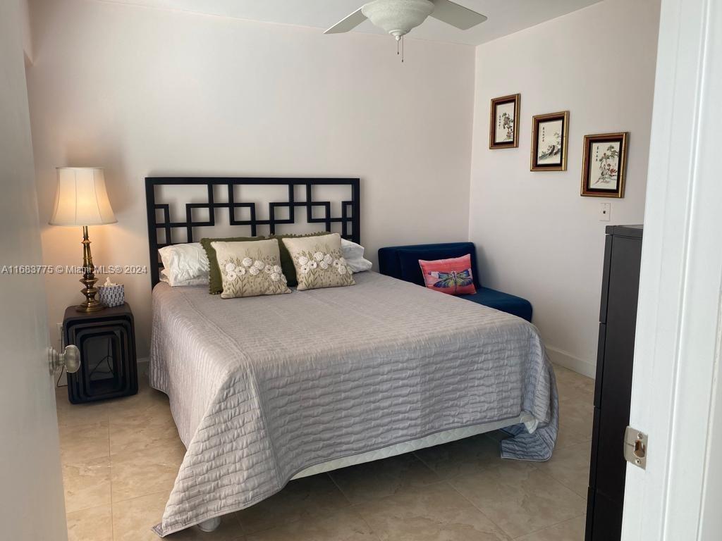 77 Crandon Blvd # 9E