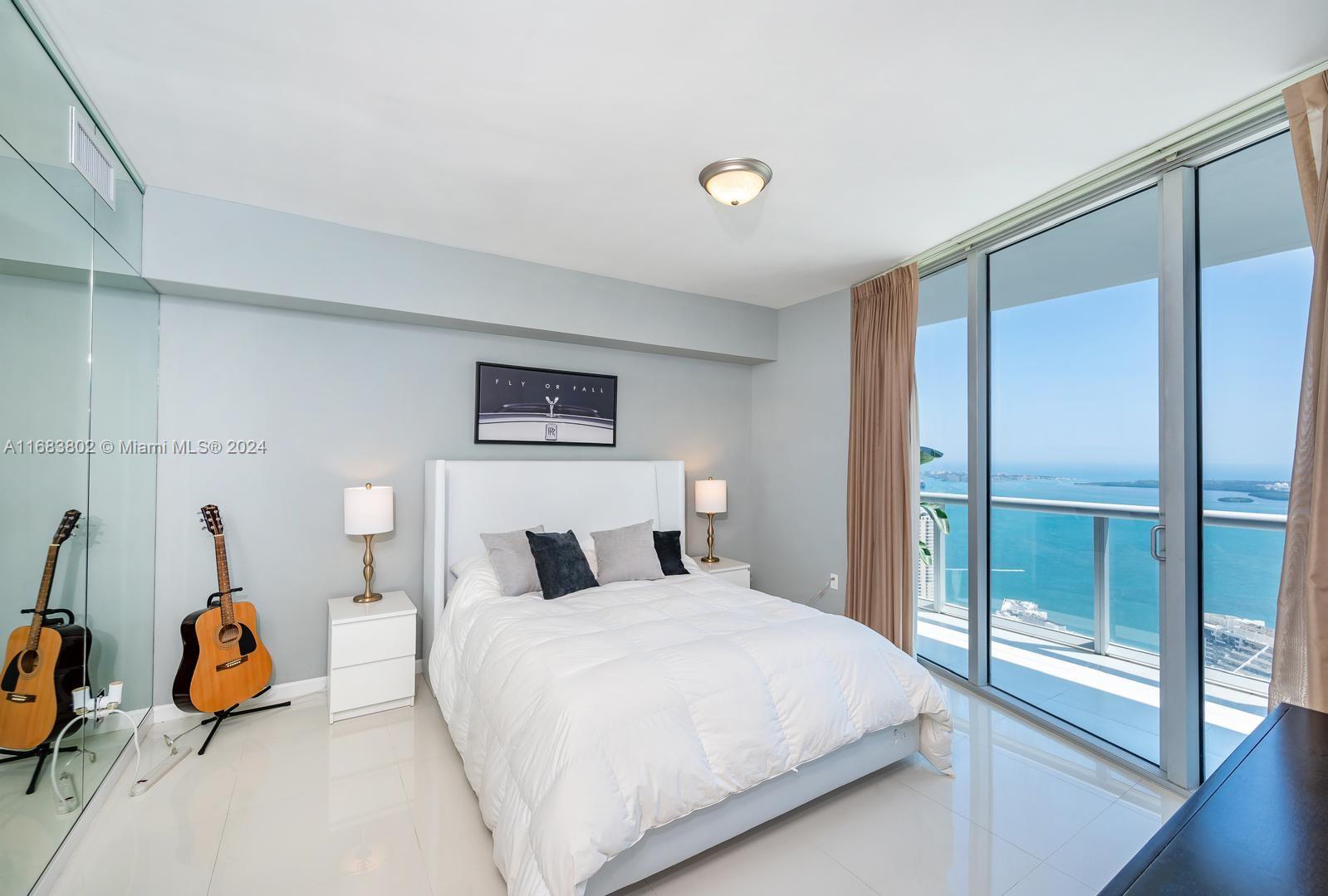 465 Brickell Ave # 5305