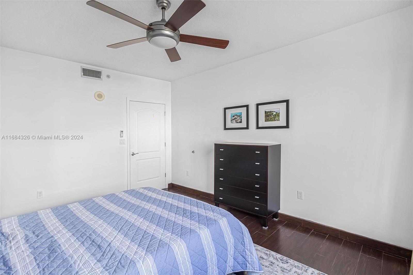 110 Washington Ave # 1706