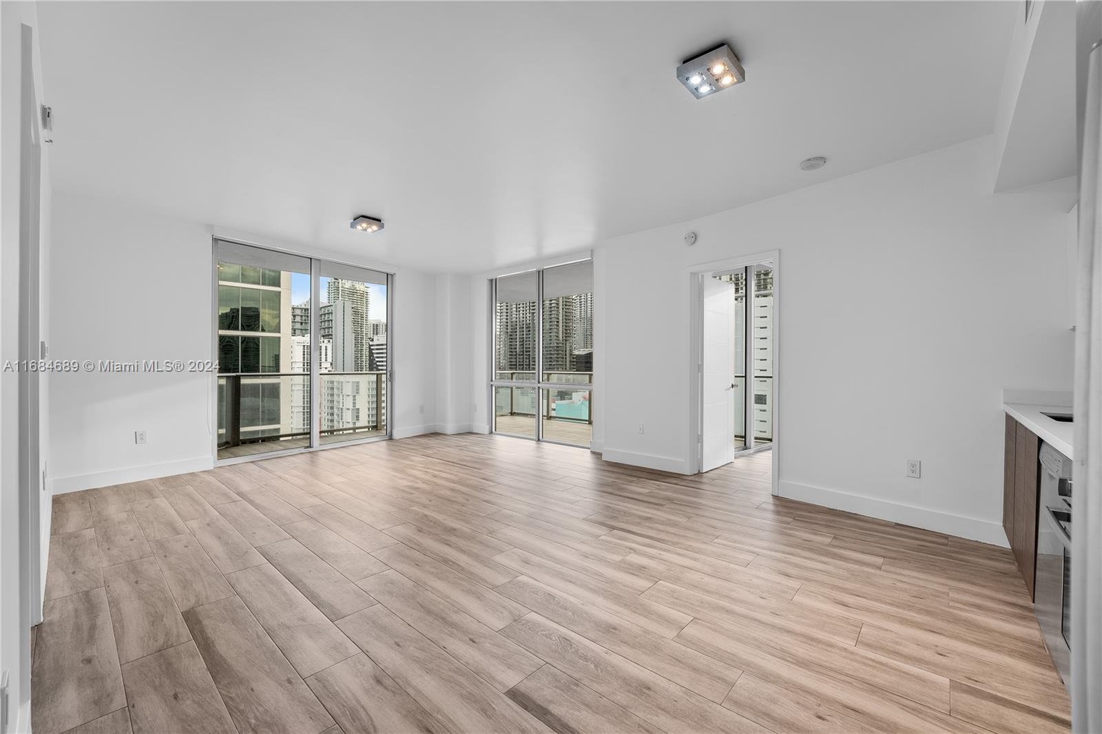 1010 SW 2nd Ave # 1704