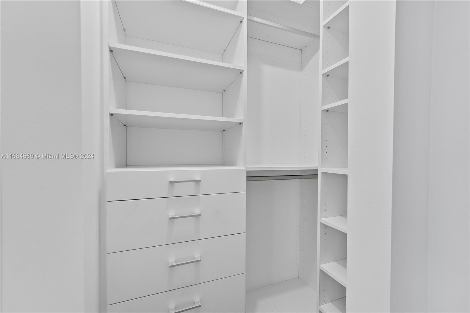 1010 SW 2nd Ave # 1704