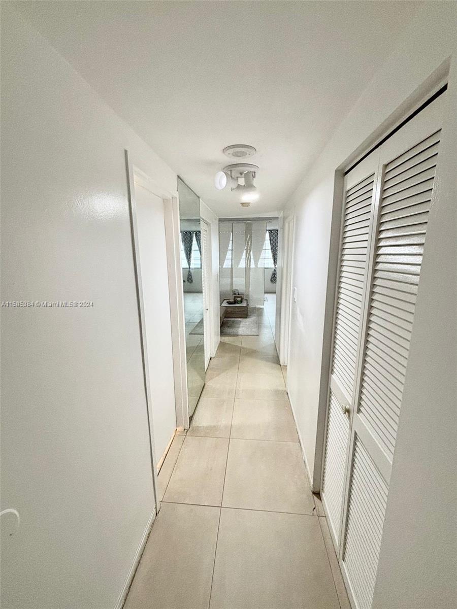 905 Brickell Bay Dr # 823