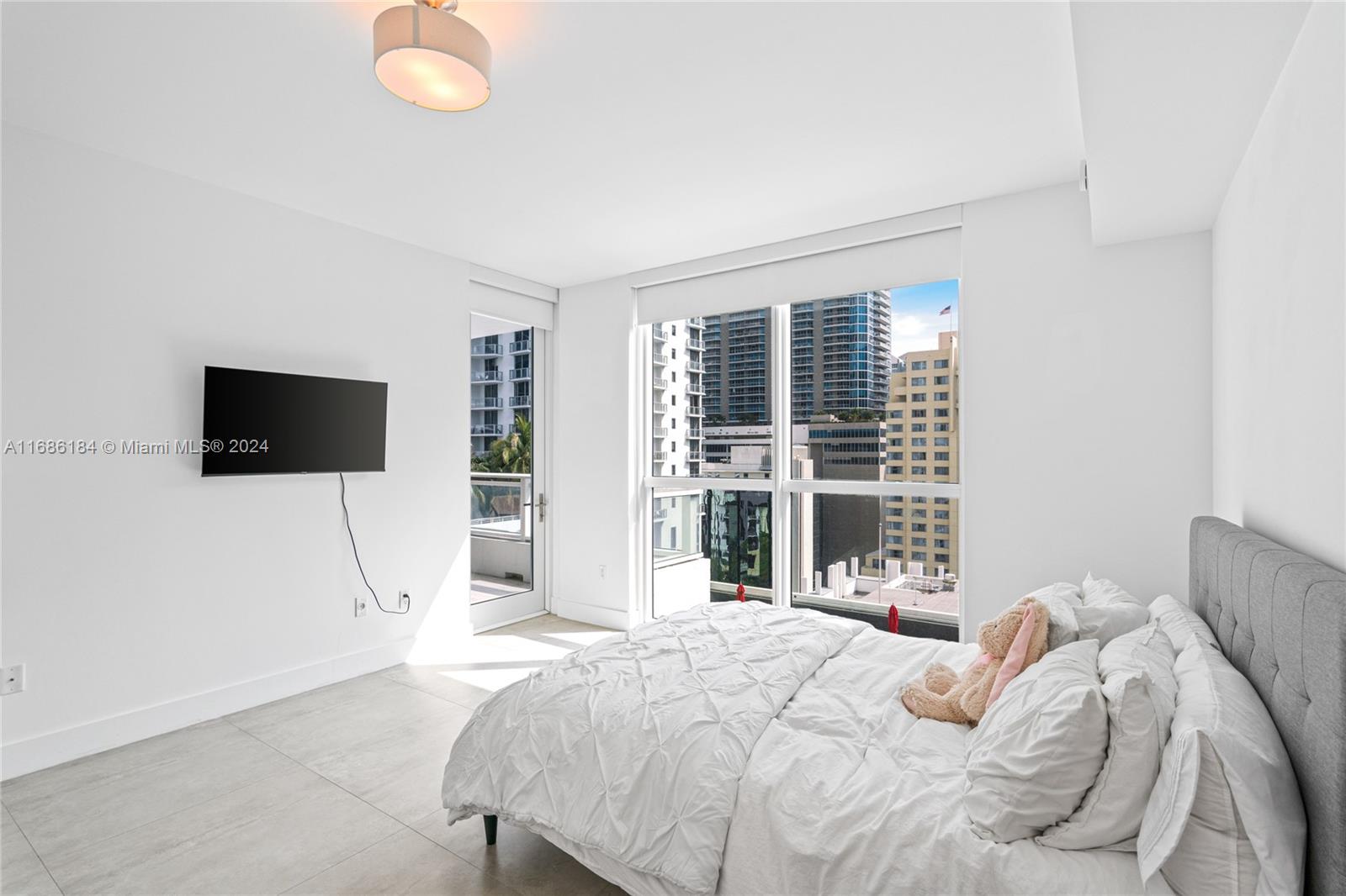 1080 BRICKELL AV # 1502