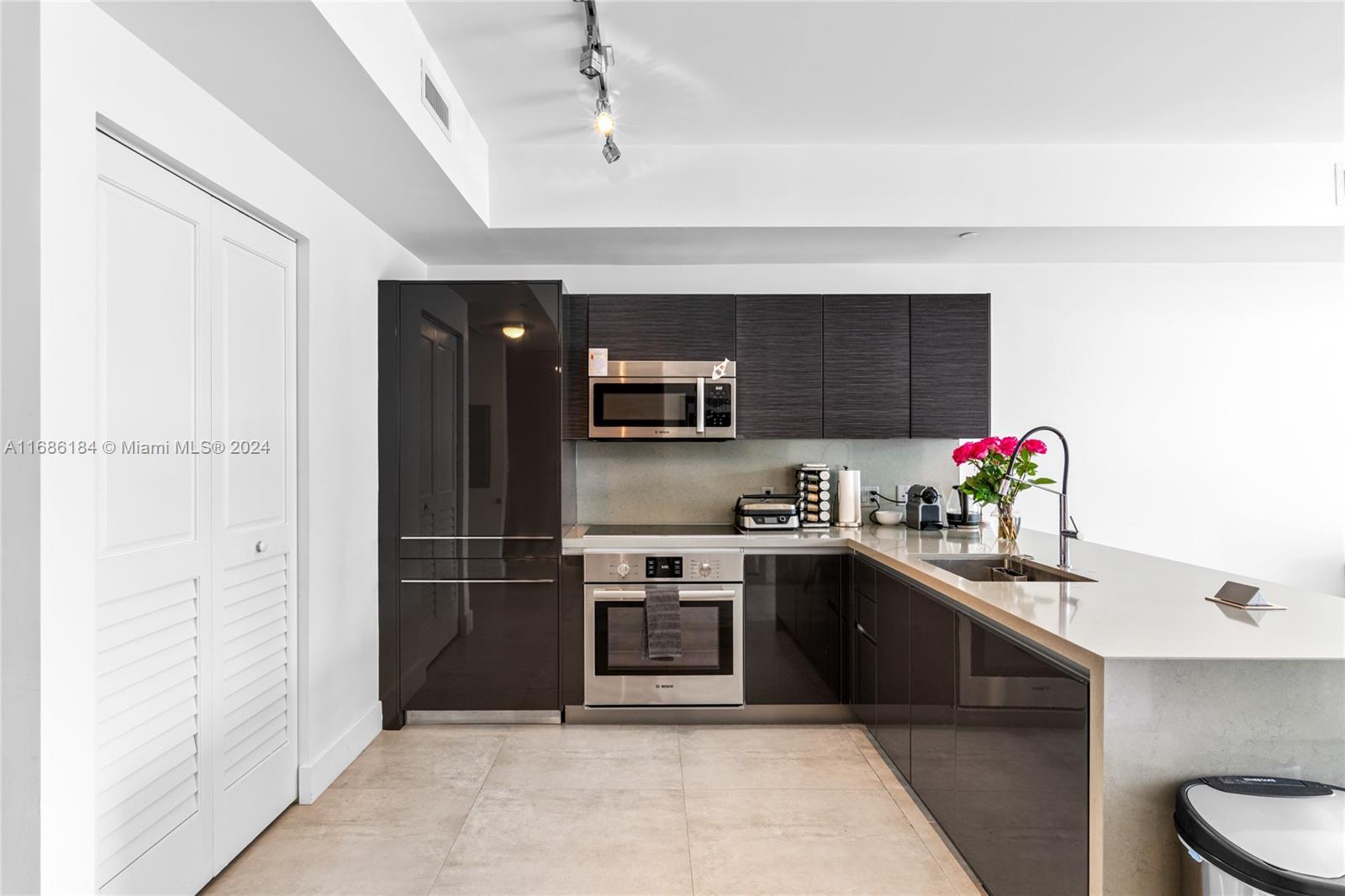 1080 BRICKELL AV # 1502
