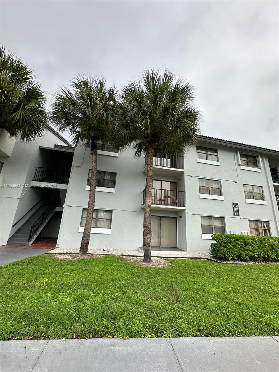 7195 NW 179th St # 209