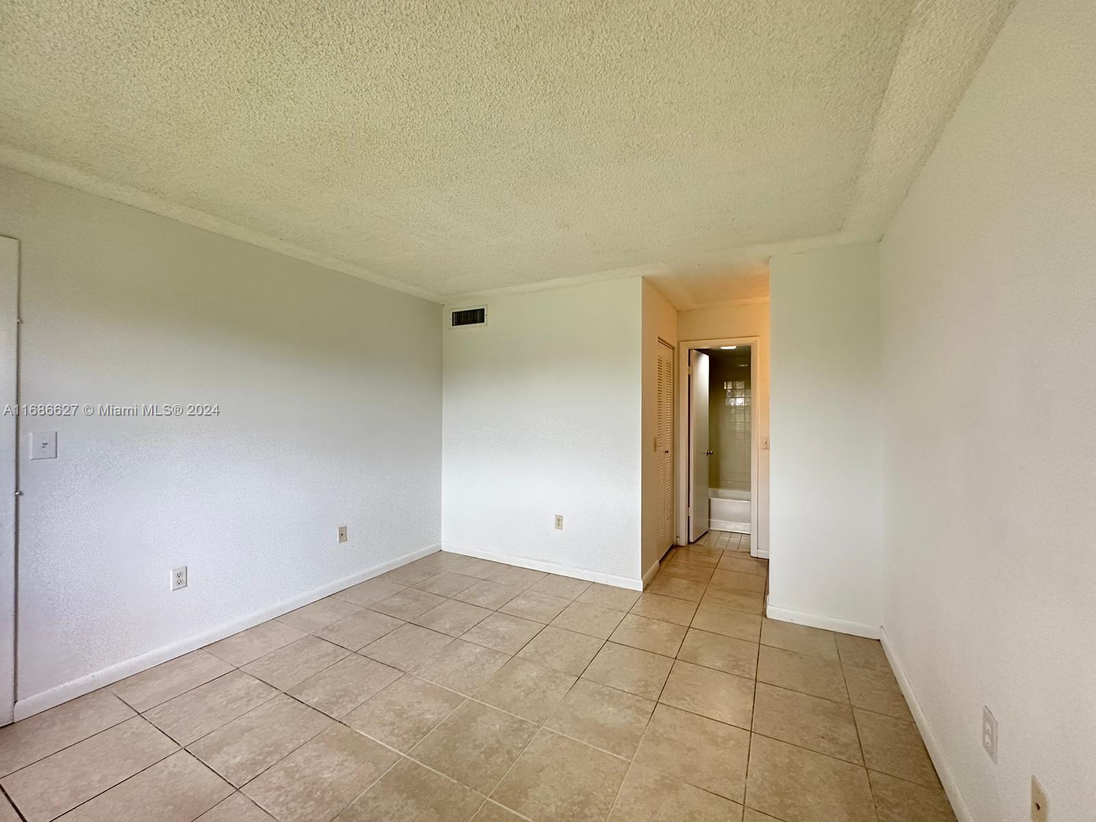 7195 NW 179th St # 209