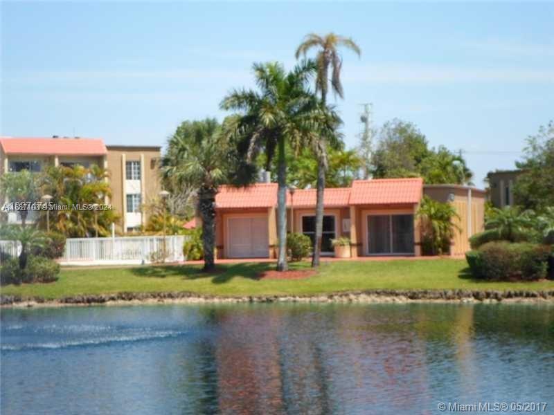 5201 Geneva Way # 202