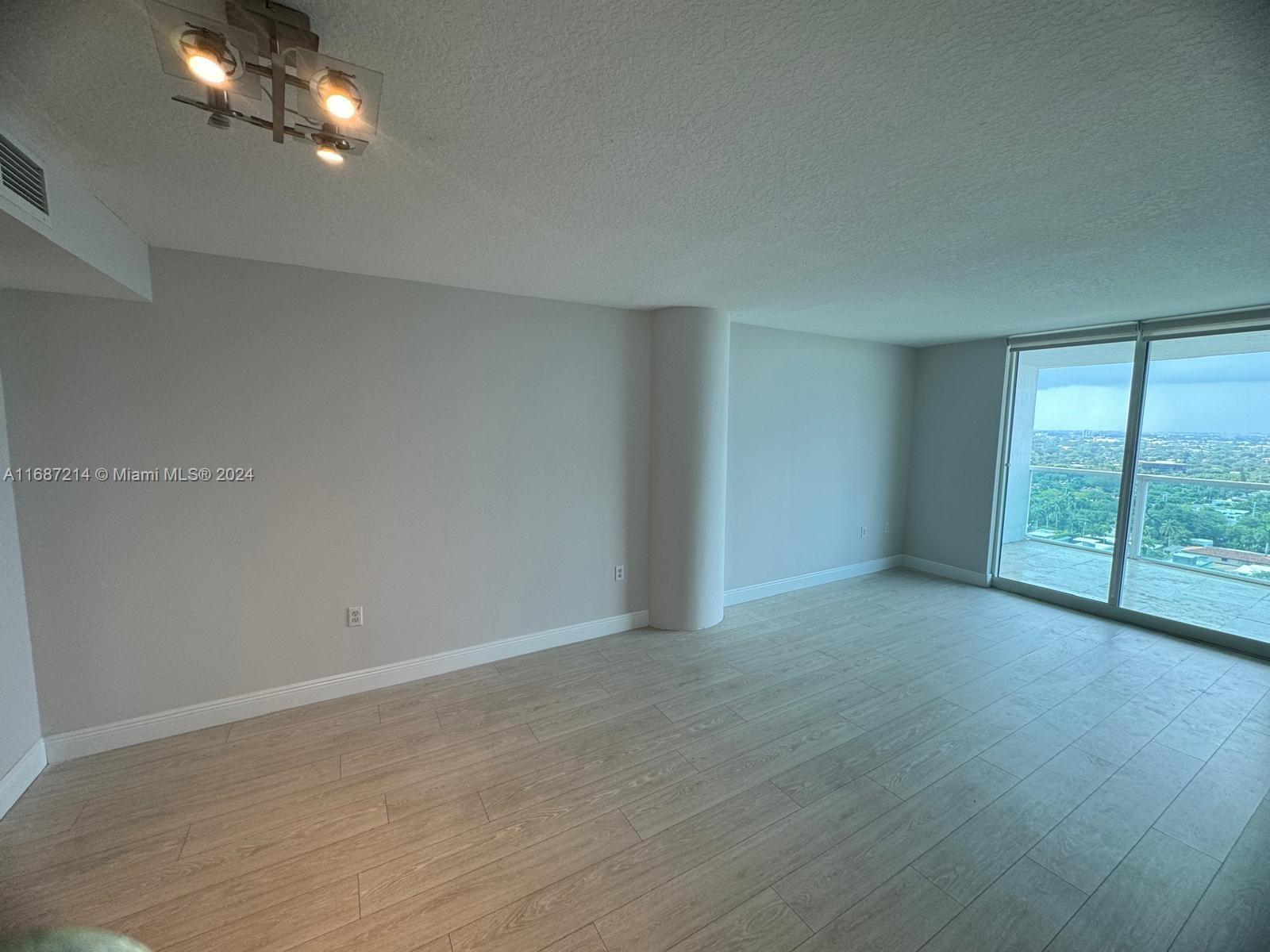 2101 Brickell Ave # 1901