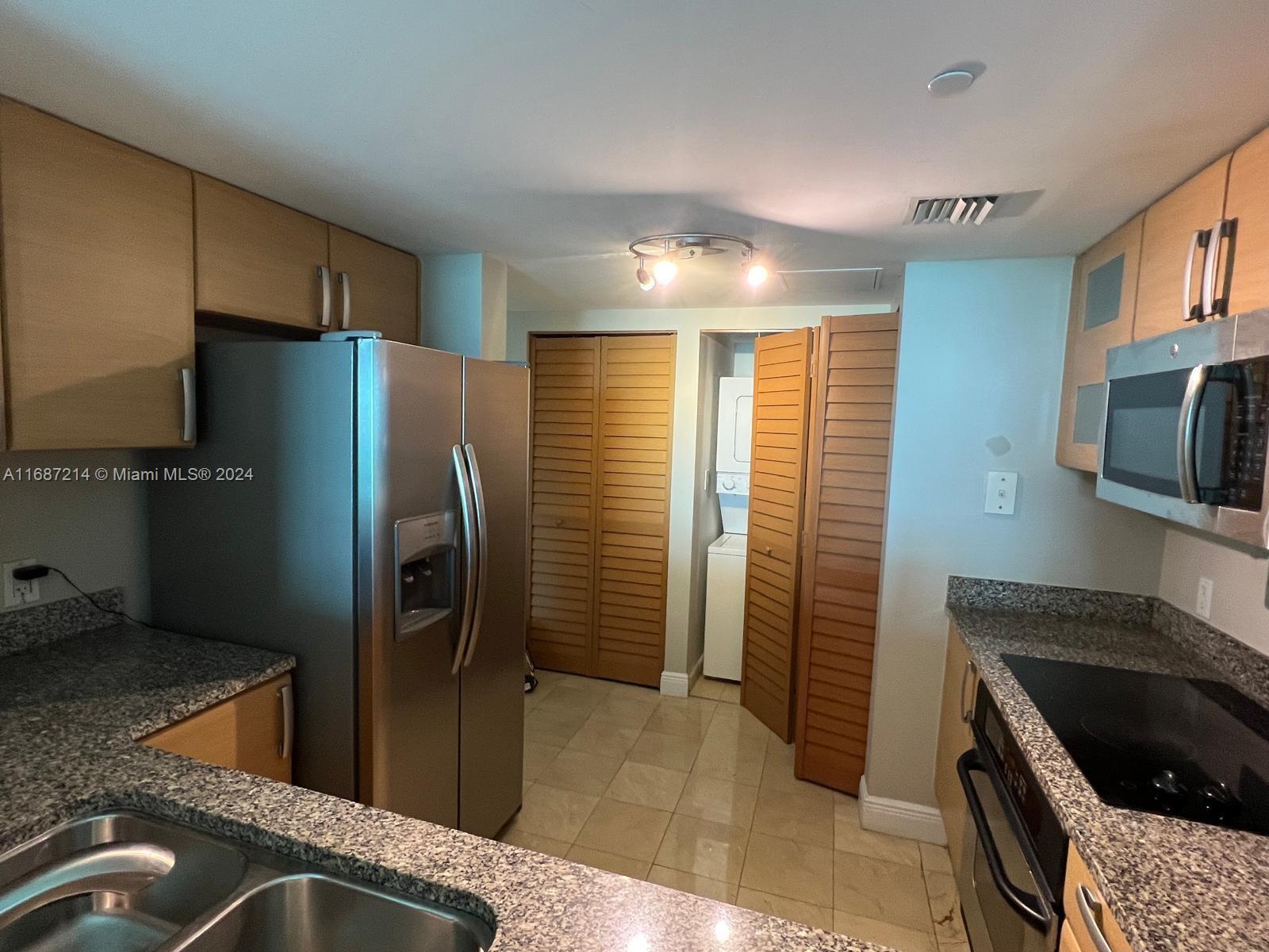 2101 Brickell Ave # 1901