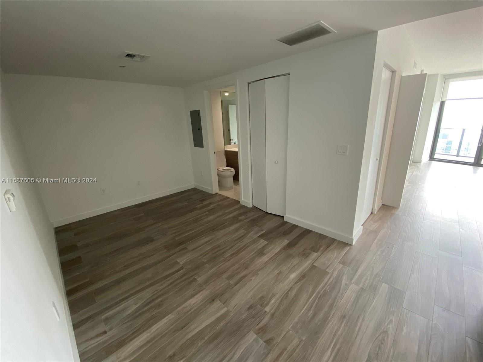 1300 S MIAMI AVE Unit: 3802