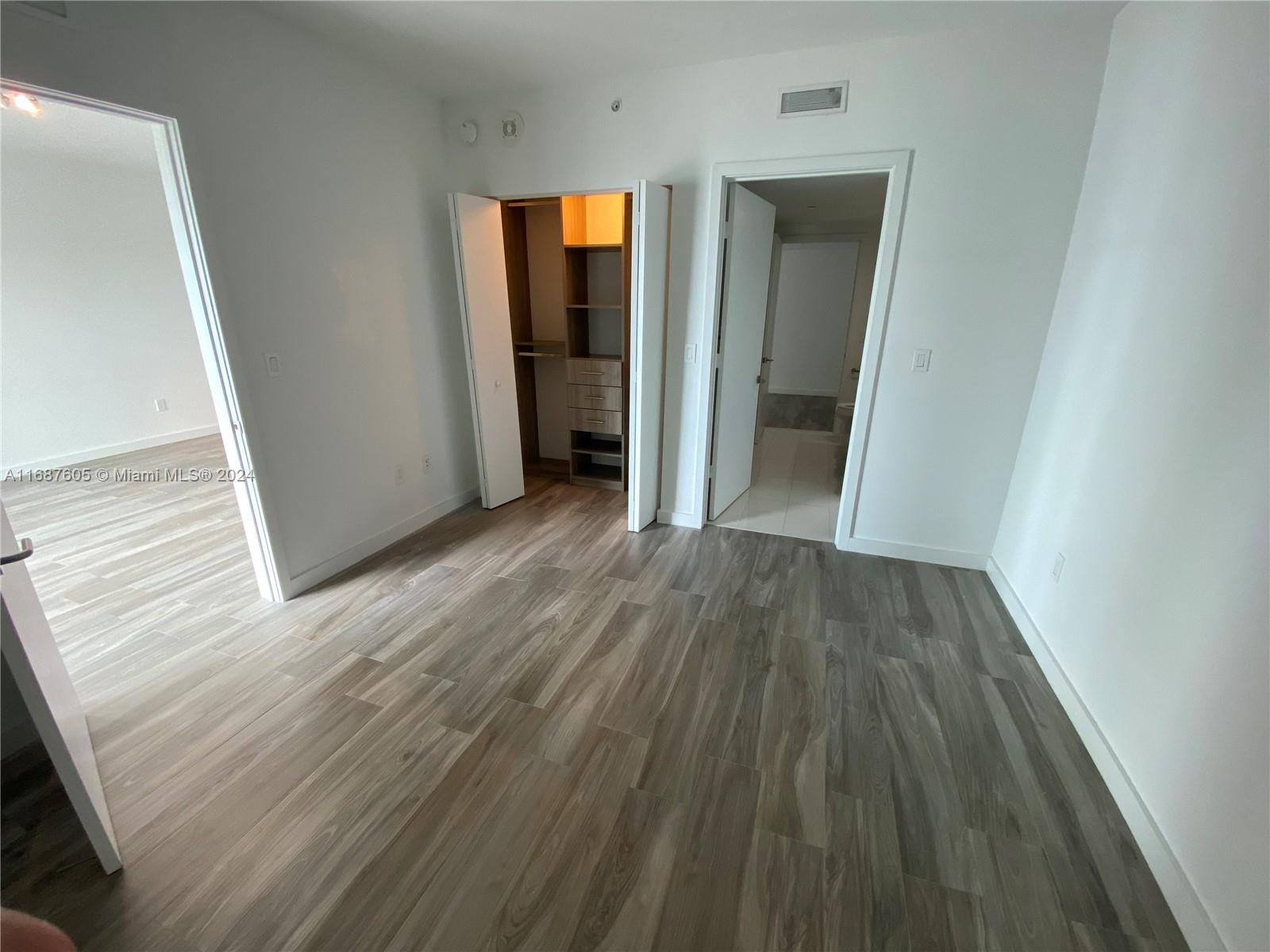 1300 S MIAMI AVE Unit: 3802