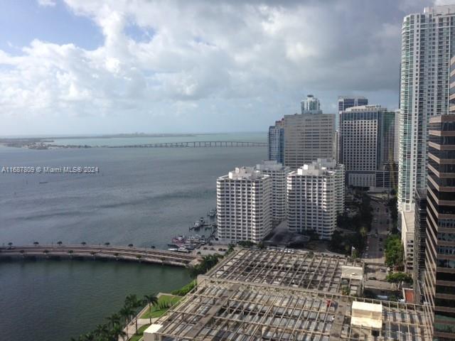 495 BRICKELL AV # 3011
