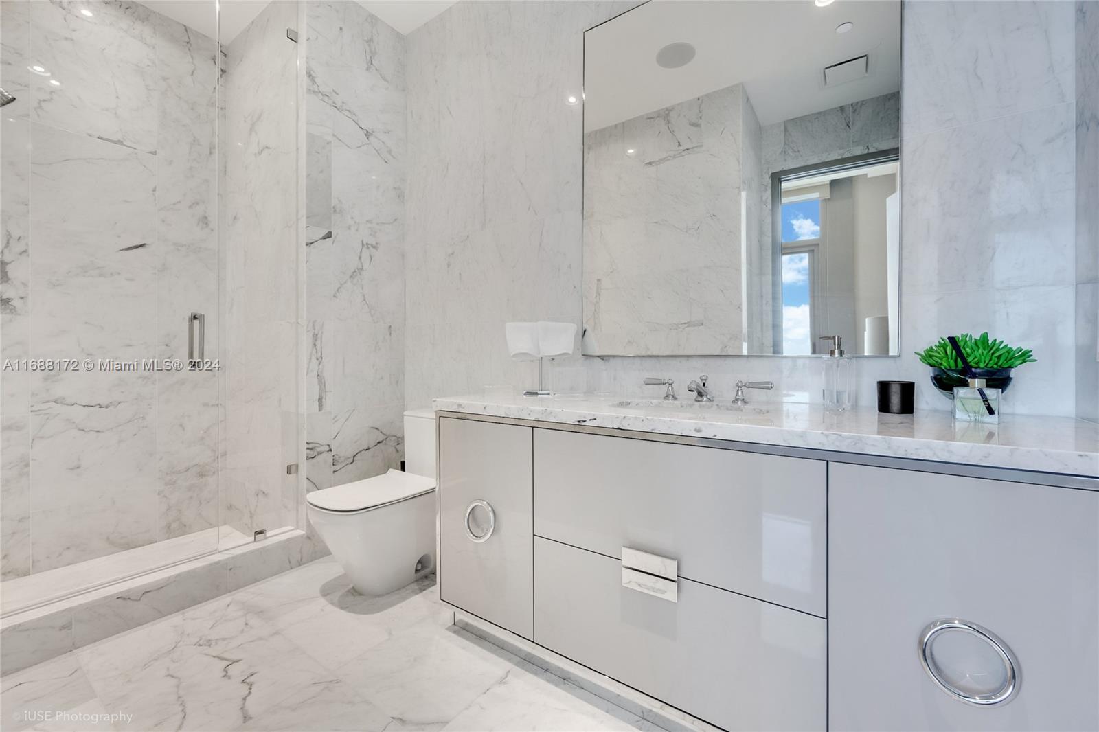 15701 Collins Ave # 5101