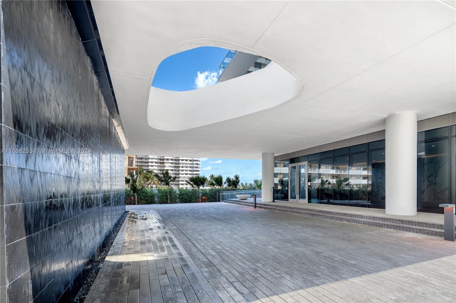 2000 S Ocean Dr # 18B