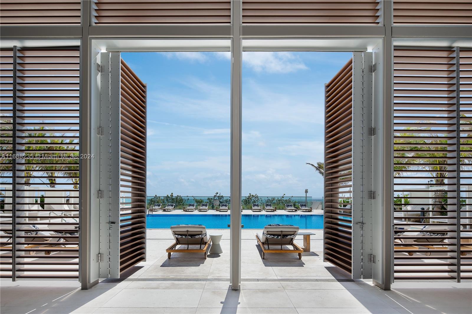 2000 S Ocean Dr # 18B