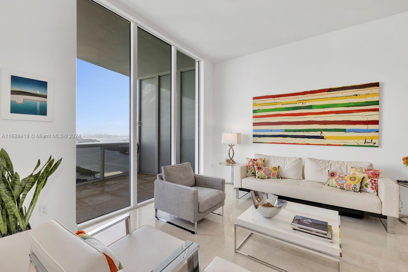 15811 Collins Ave # 4002