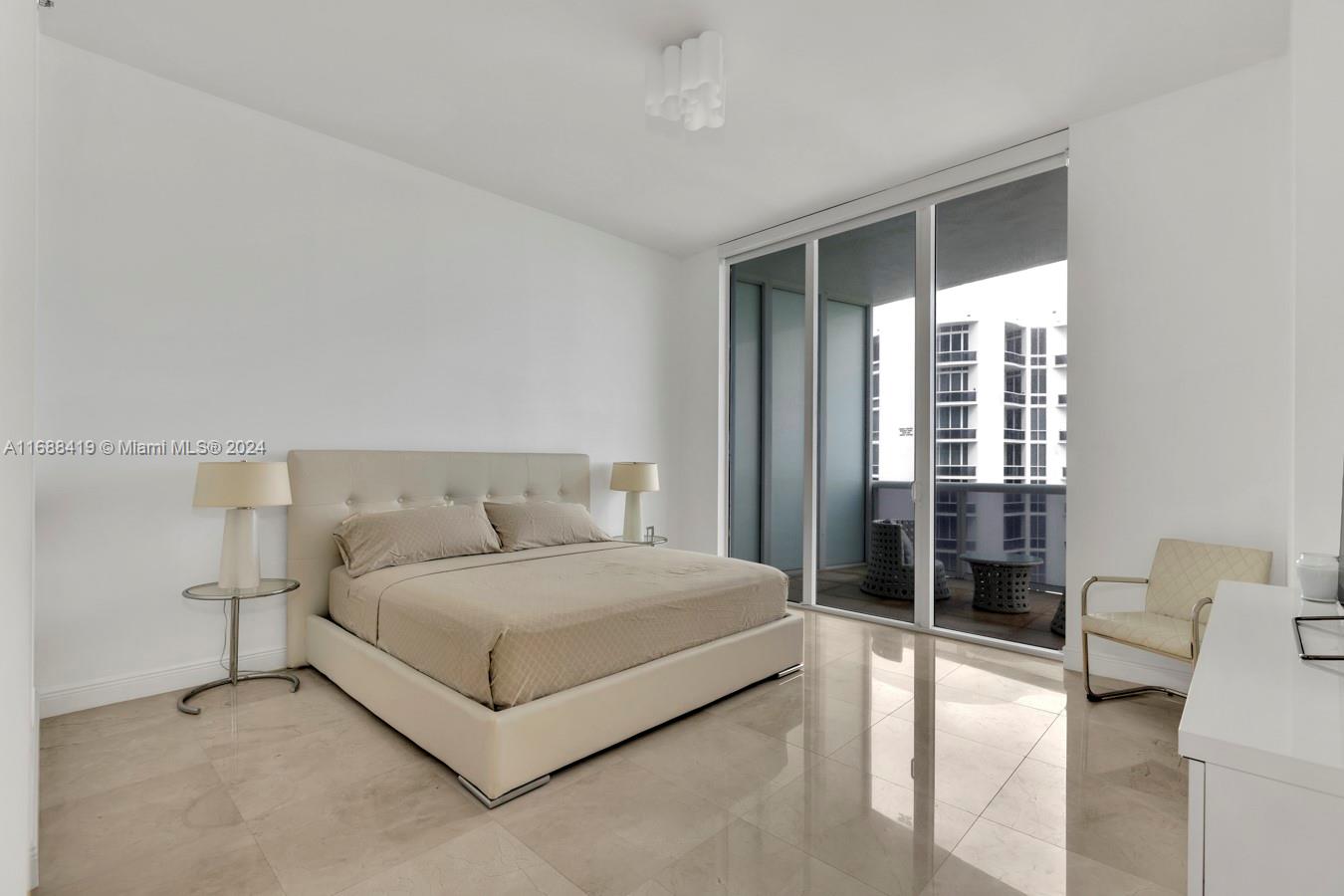 15811 Collins Ave # 4002