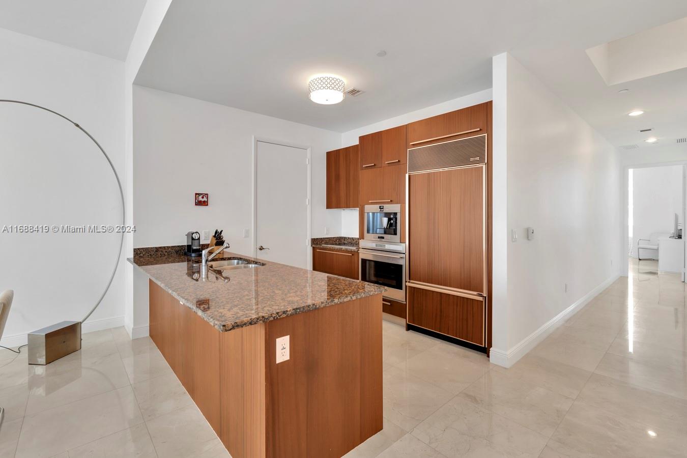 15811 Collins Ave # 4002