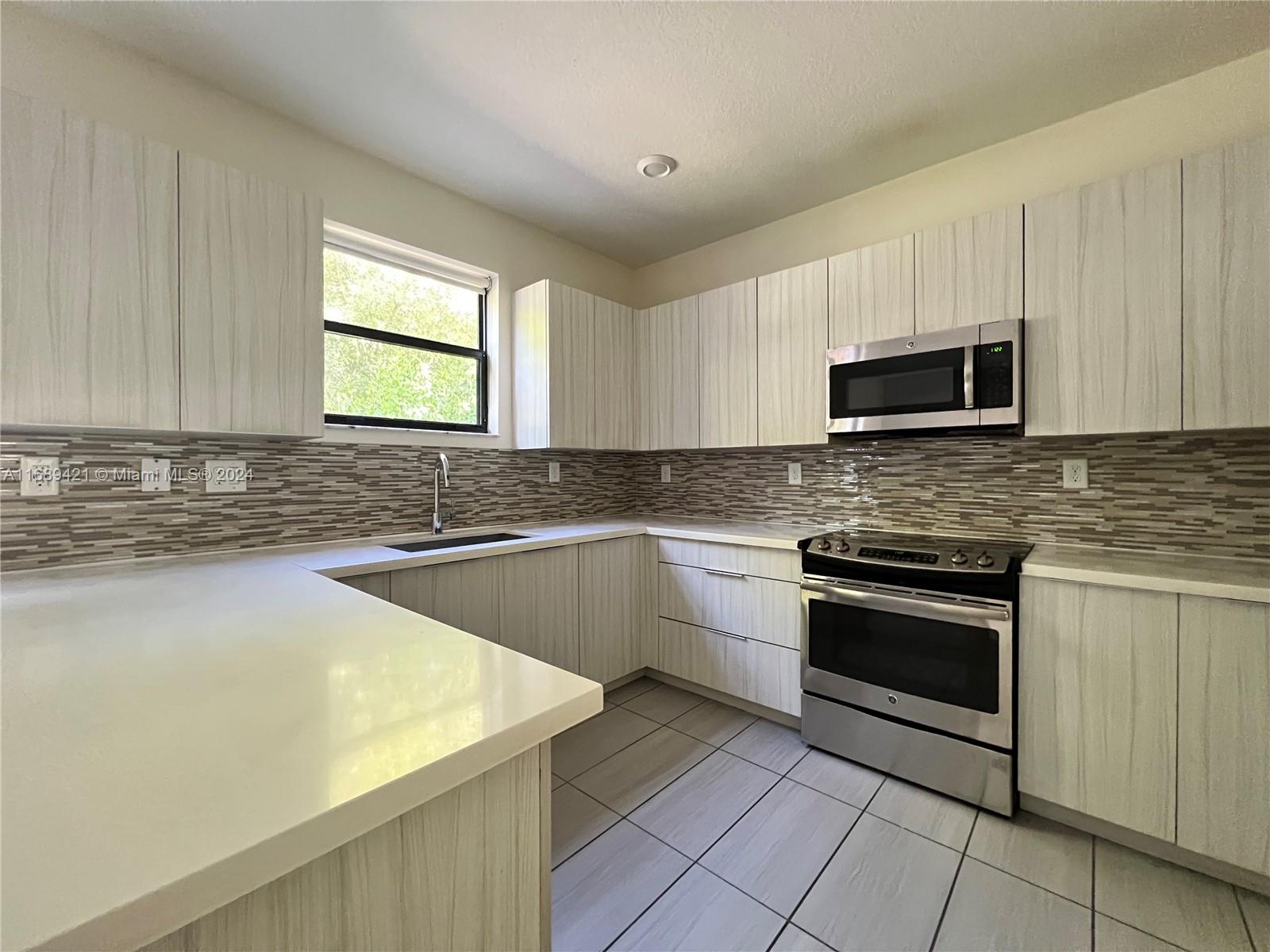 8902 NW 103rd Path # 8902