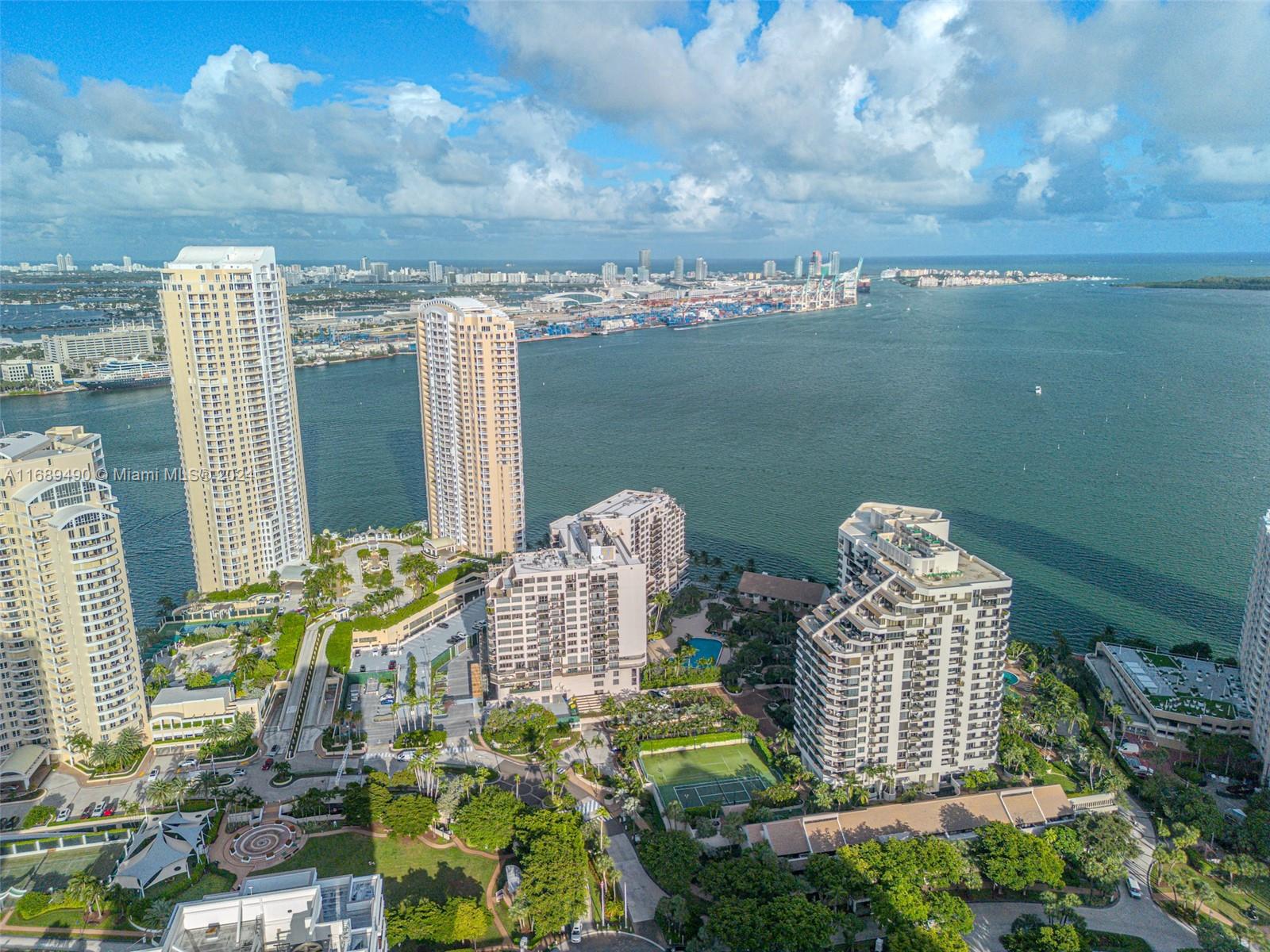 520 Brickell Key Dr # A705