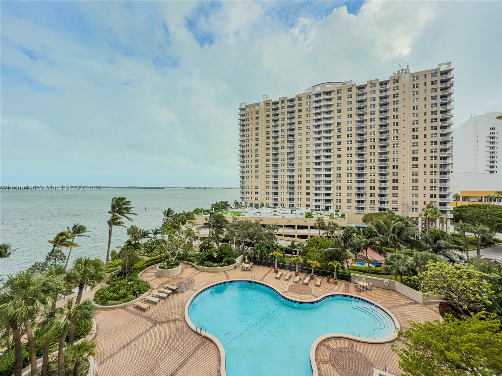 520 Brickell Key Dr # A705