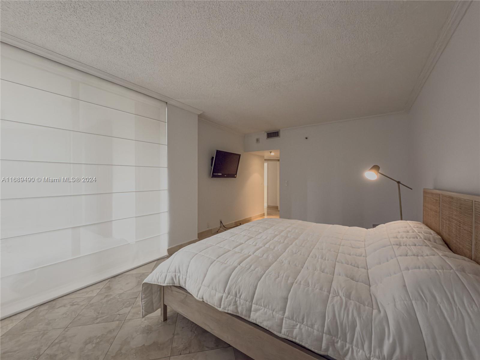520 Brickell Key Dr # A705