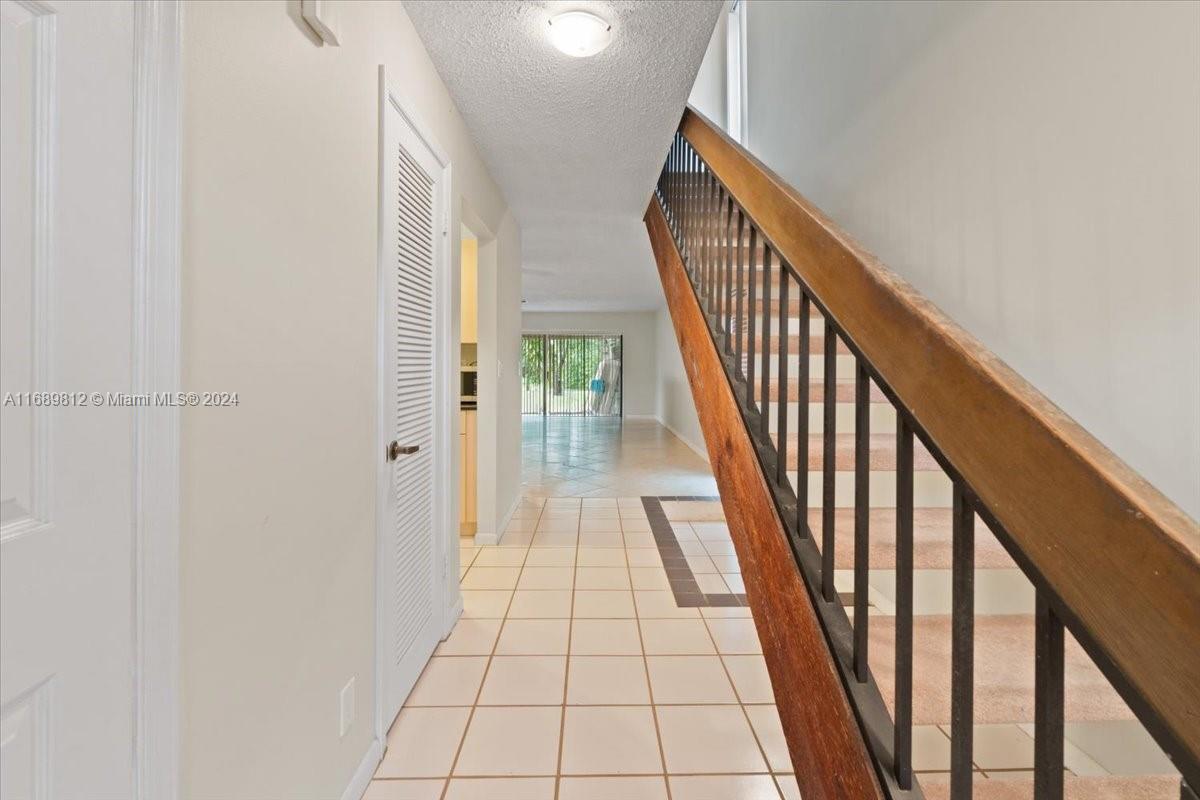 375 N Canal Pt N # 1010