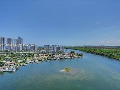 400 Sunny Isles Blvd # 2004