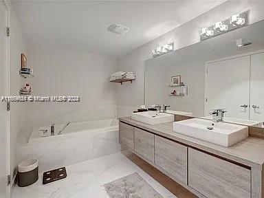 400 Sunny Isles Blvd # 2004