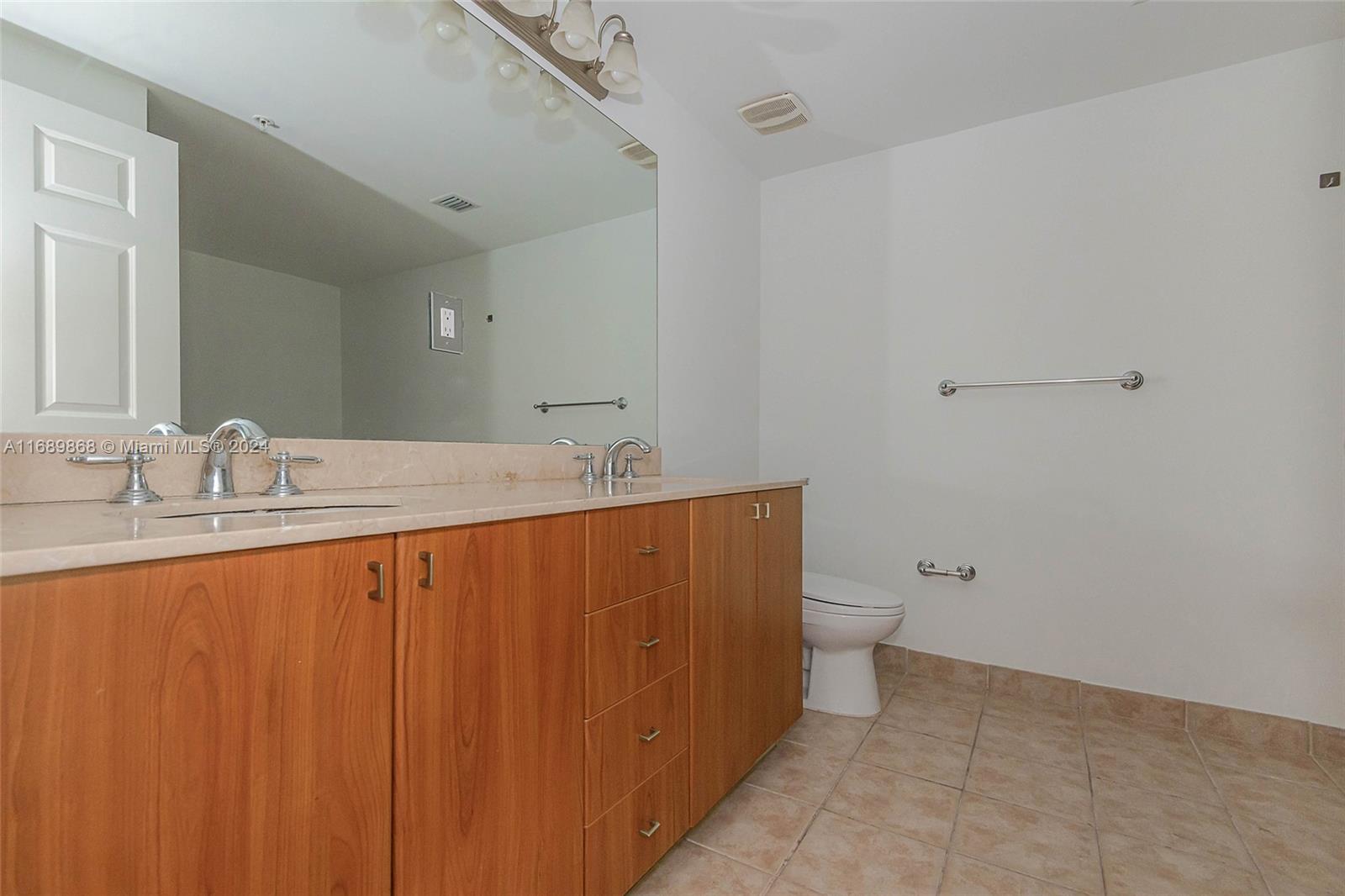 888 S Douglas Rd # 1614
