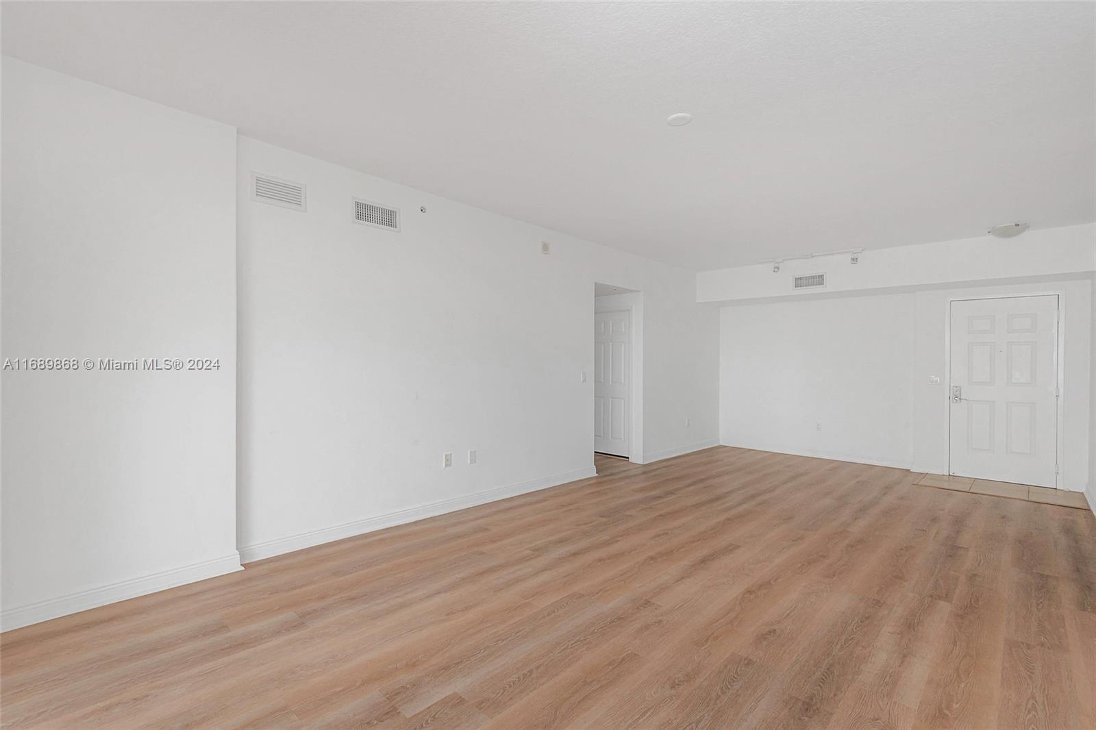 888 S Douglas Rd # 1614