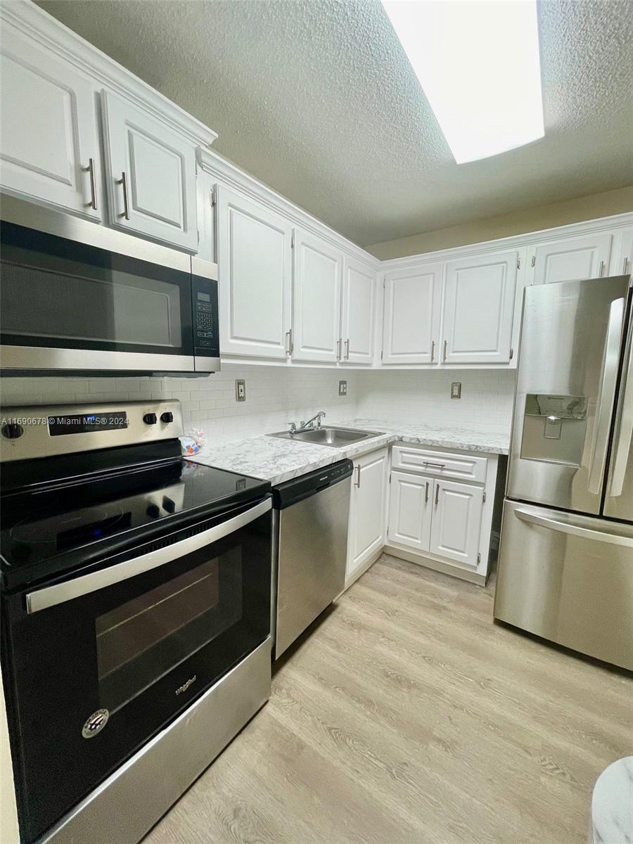 15630 SW 80th St # 306 Unit: I-306