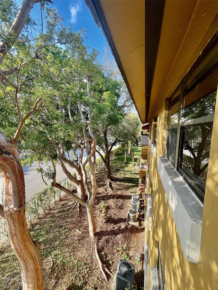 15630 SW 80th St # 306 Unit: I-306