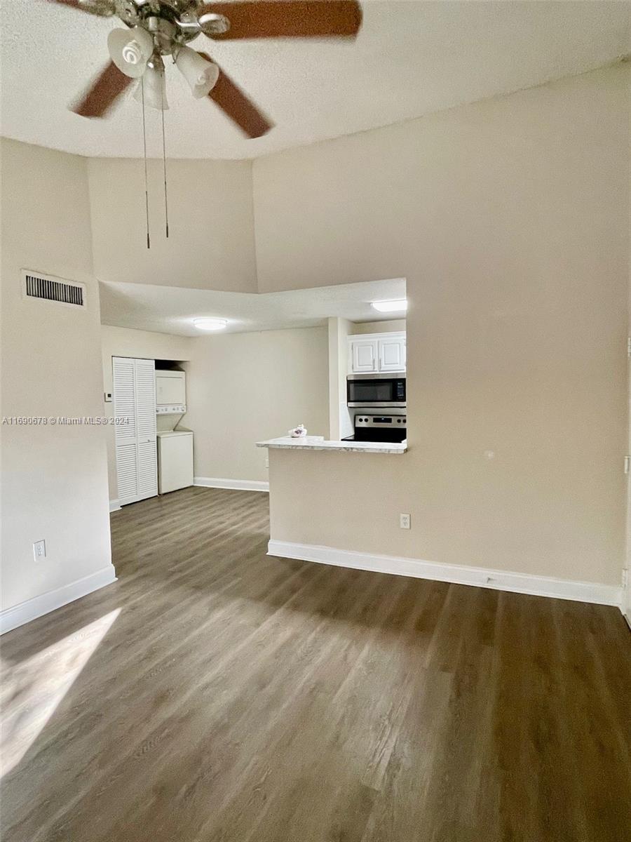 15630 SW 80th St # 306 Unit: I-306