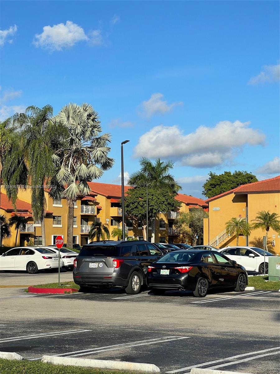 15630 SW 80th St # 306 Unit: I-306