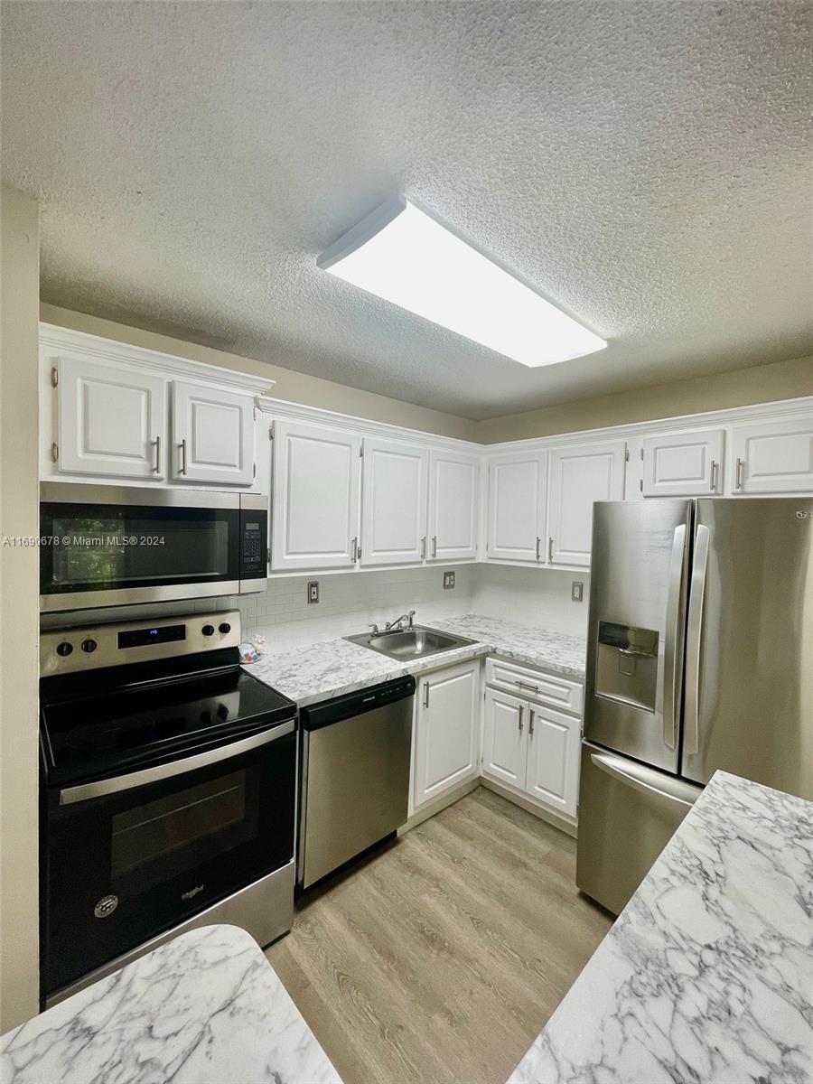 15630 SW 80th St # 306 Unit: I-306