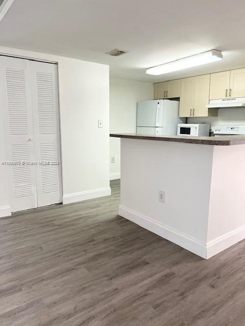 9995 Nob Hill Ln # 205