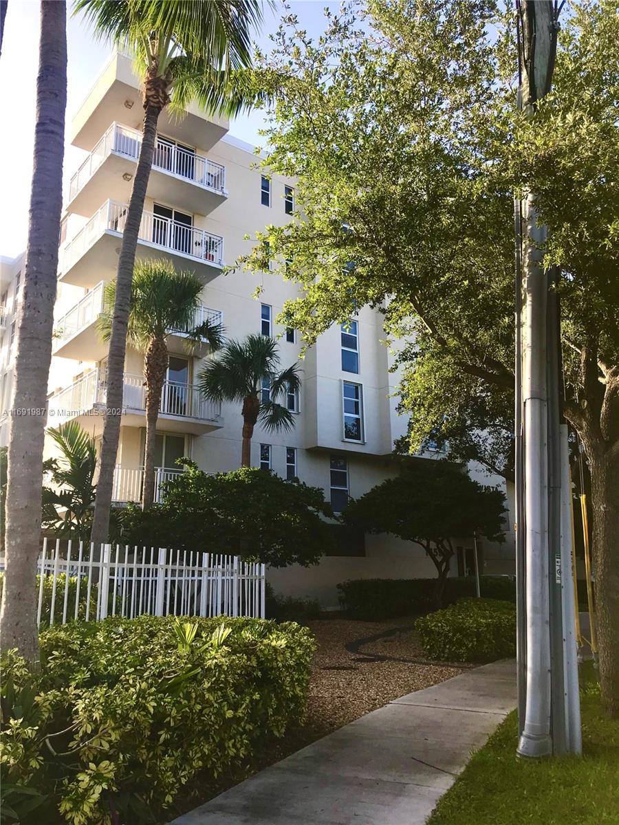16590 NE 26th Ave # 302