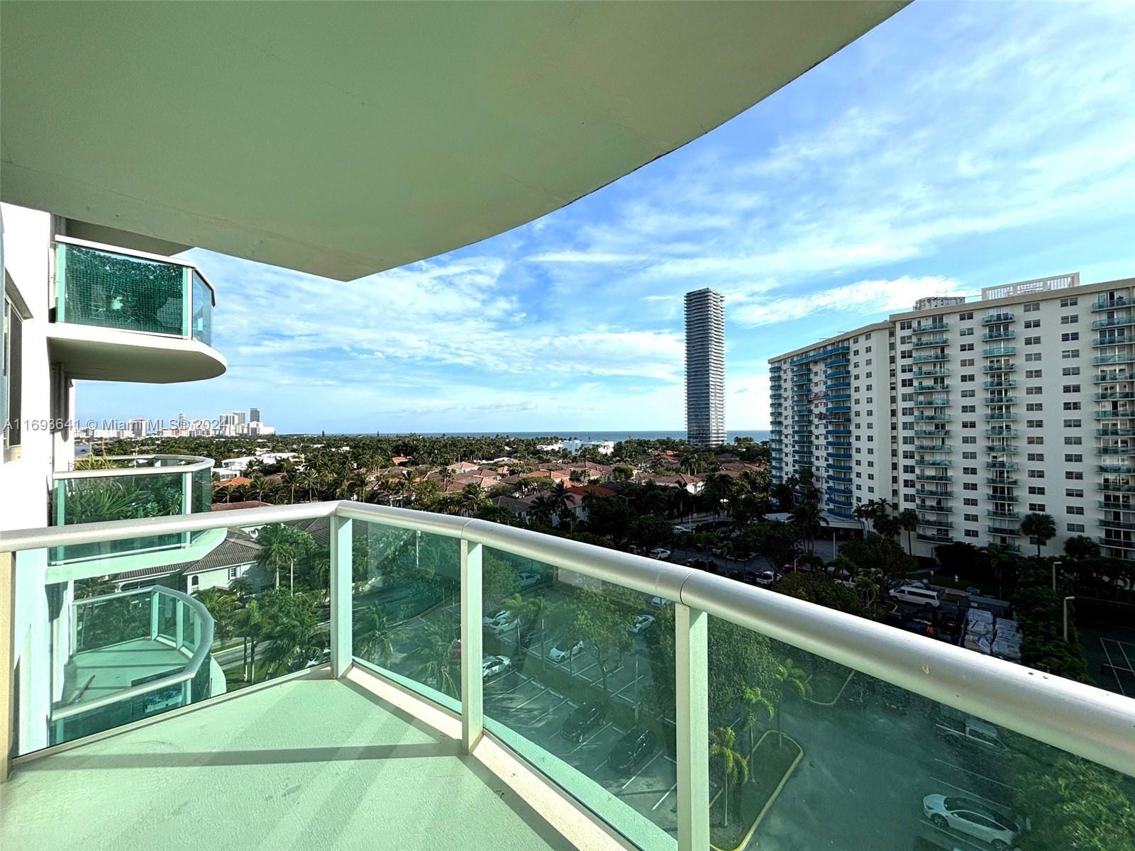 19380 Collins Ave # 914