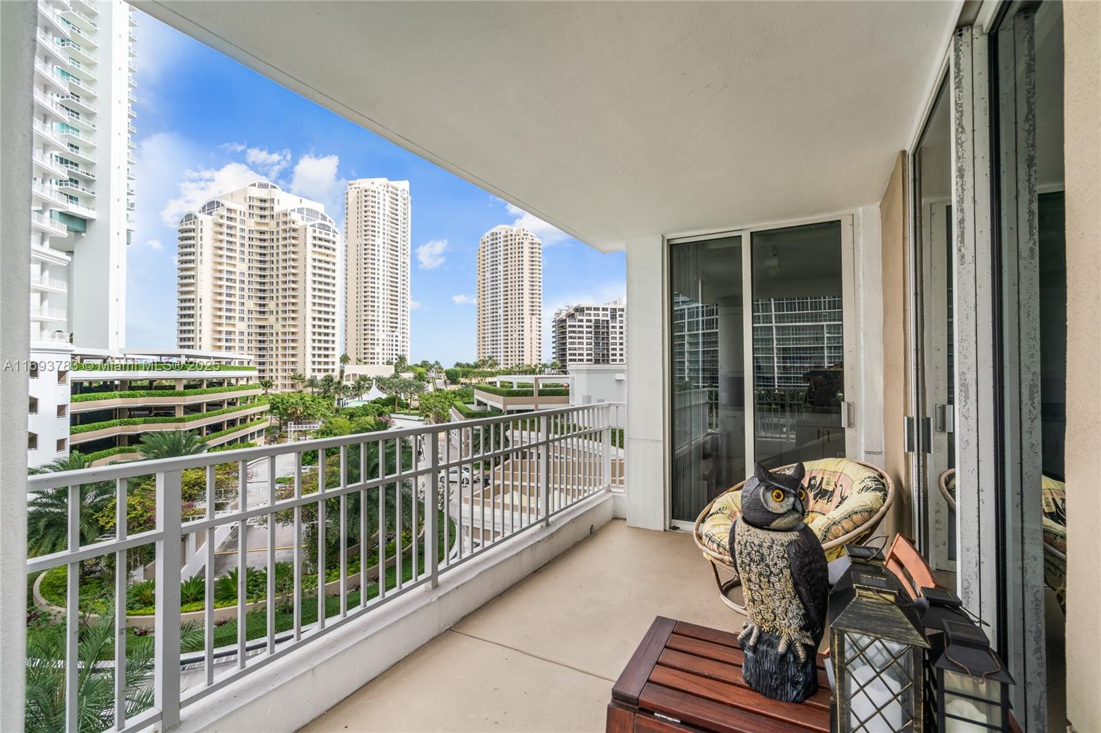 701 Brickell Key Blvd # 604